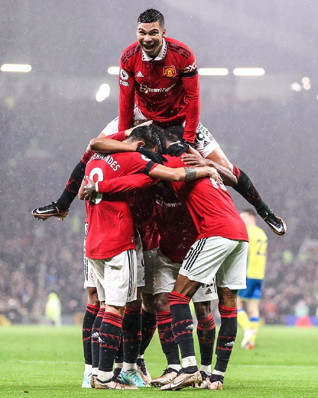 示了一个深 示了一个深